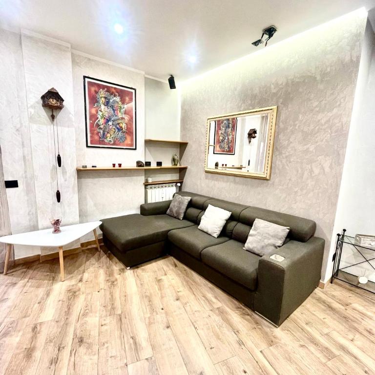 15 Min. Colosseo 2 - Casa di Micca - Appartamento con 2 Camere da Letto - 19