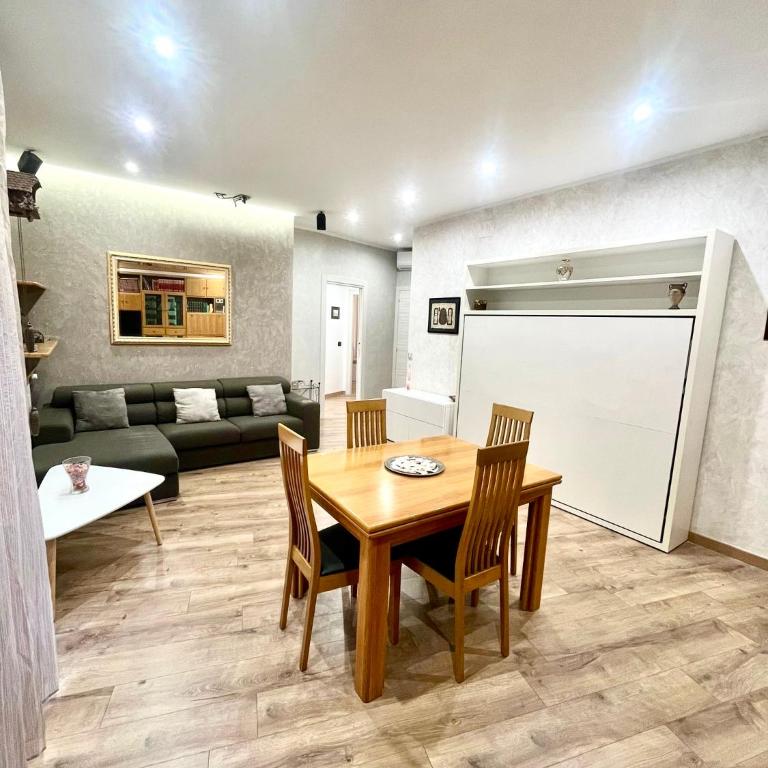 15 Min. Colosseo 2 - Casa di Micca - Appartamento con 2 Camere da Letto - 21