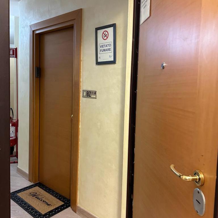 Welc-ōM Largo Europa City View - Deluxe King Studio - 14