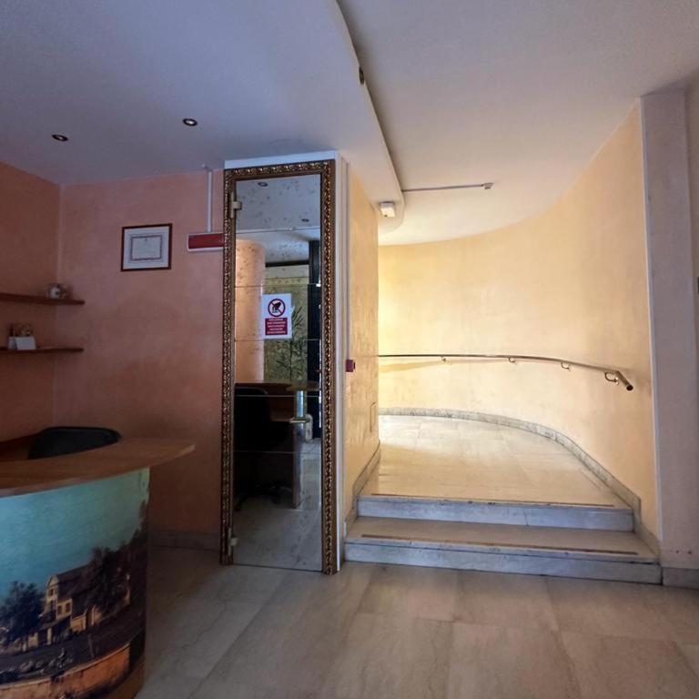 Welc-ōM Largo Europa City View - One-Bedroom Apartment - 31