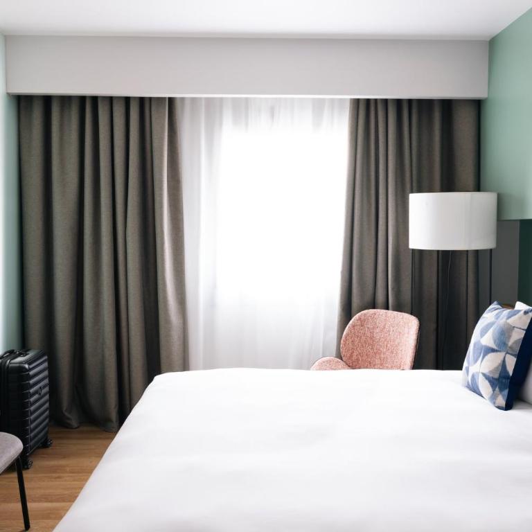 voco Madrid Retiro by IHG - Standard Queen Room - 3
