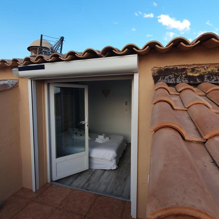 Hôtel Les Calanques - Chambre Double avec Patio - 5