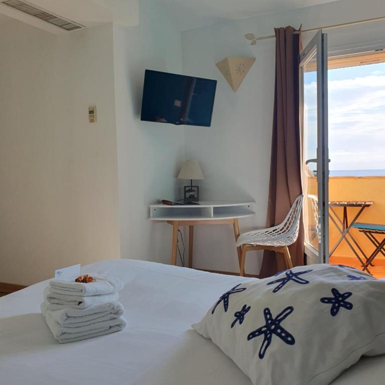 Hôtel Les Calanques - Chambre Double avec Balcon - Vue sur Mer - 4