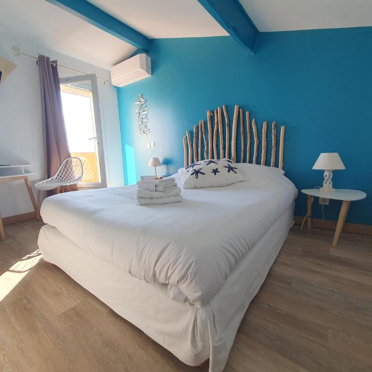 Hôtel Les Calanques - Chambre Double avec Balcon - Vue sur Mer - 3