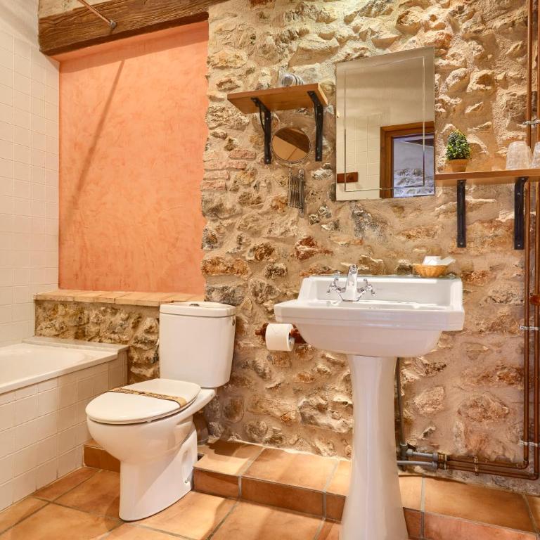 Turisme Rural Mas Ramades - Triple Room with Bath - 3