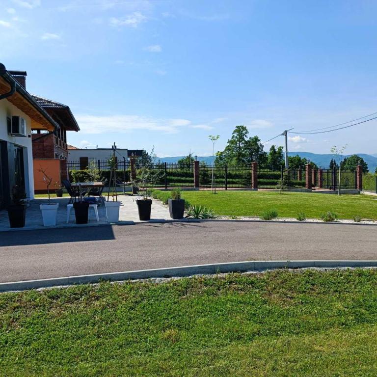 Vikendica Krcmarice- Banja Luka - Vila sa 1 Spavaćom Sobom - 53