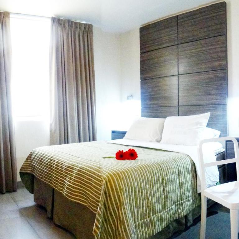 Hotel Expo Abastos - Habitación con cama grande - 8