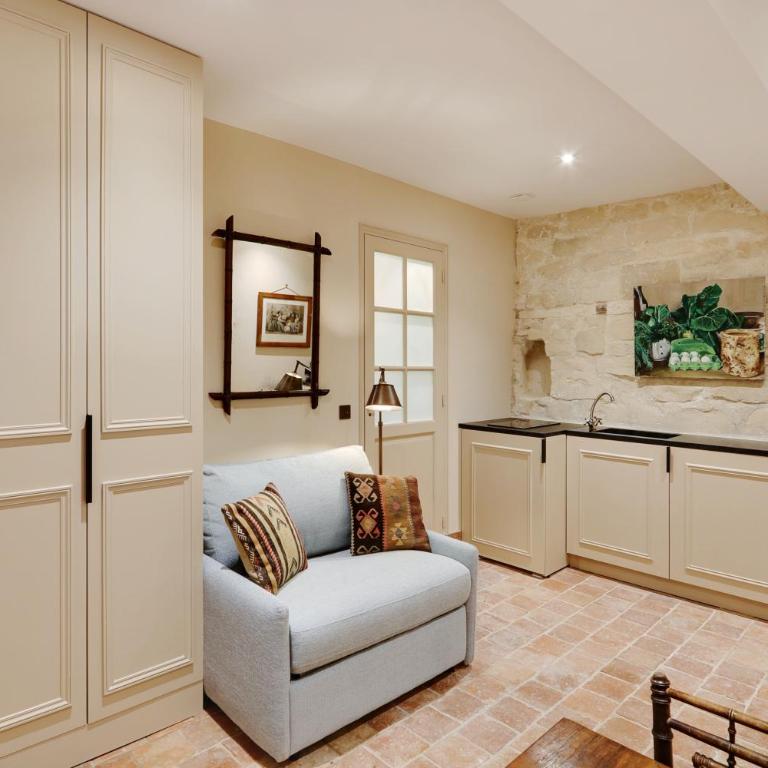 Pick A Flat's Apartments in Saint Germain - Paul-Louis Courier - Appartement 1 Chambre - 2