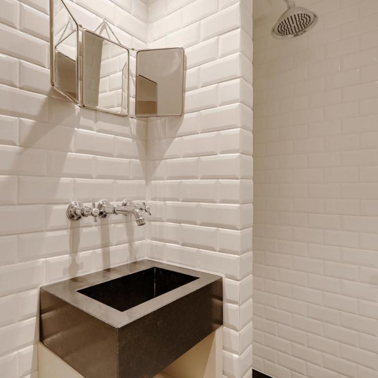 Pick A Flat's Apartments in Saint Germain - Paul-Louis Courier - Appartement 1 Chambre - 11