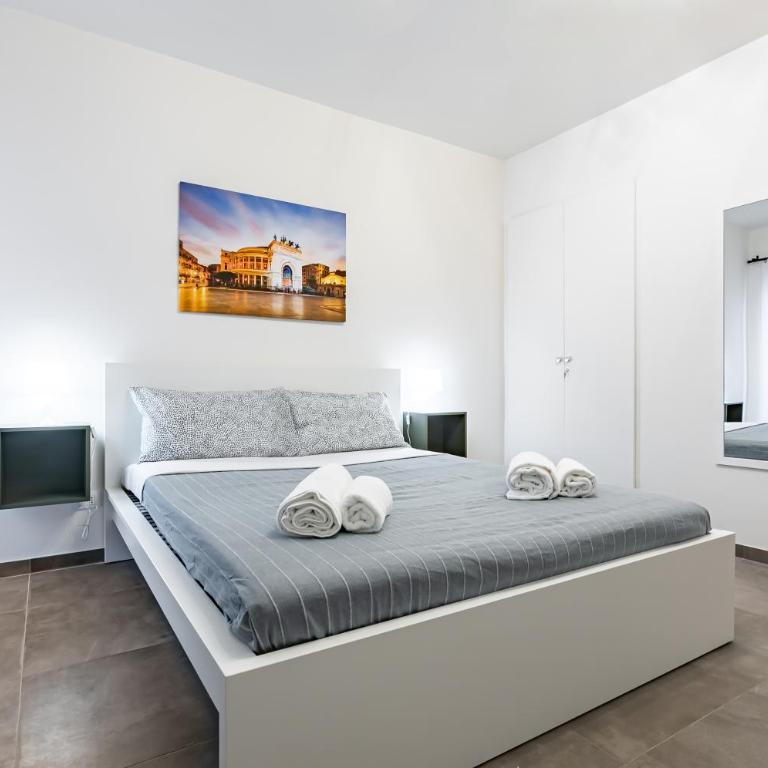 GuestHost - Palazzo dei Normanni & Ballarò Roomy Modern Apt x9 - Appartamento con 3 Camere da Letto - 12