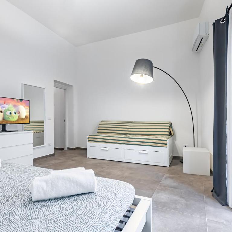 GuestHost - Palazzo dei Normanni & Ballarò Roomy Modern Apt x9 - Appartamento con 3 Camere da Letto - 4