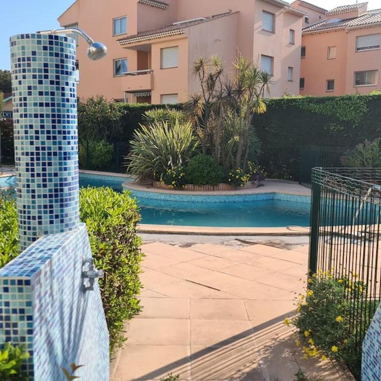 Boulouris - Appt 3/4 pers. bord de mer / piscine - Appartement 1 Chambre - 18