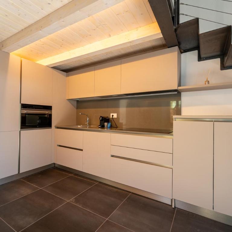 NEW 2024 - ANCIENT GRAVEDONA - where Lake Como classic style meets modern design and comforts - Larihome A41 - Appartamento con 2 Camere da Letto - 7