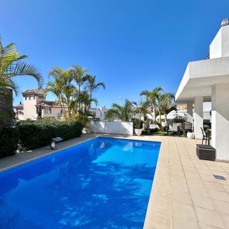 Luxury Villa in Costa Adeje K301 - Villa Superior - 2