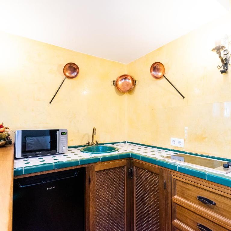 Comfort Breather - El Laurel - One-Bedroom Apartment - 10