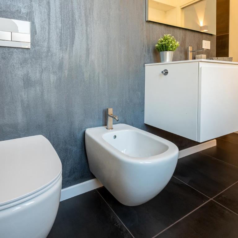 NEW 2024 - ANCIENT GRAVEDONA - where Lake Como classic style meets modern design and comforts - Larihome A41 - Appartamento con 2 Camere da Letto - 14