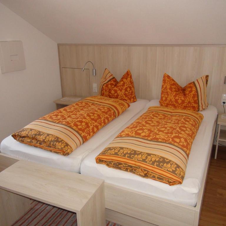 Am Badezentrum Ferienwohnungen - Apartment 3 mit Bergblick - 2