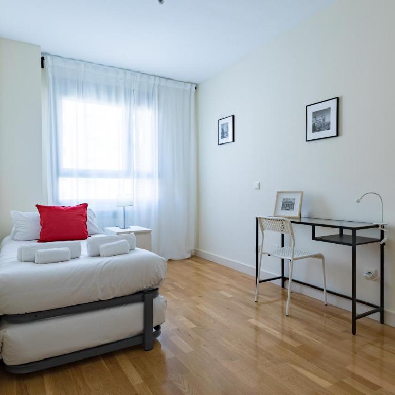 Cituspace Las Tablas Azofra - Three-Bedroom Apartment - 1