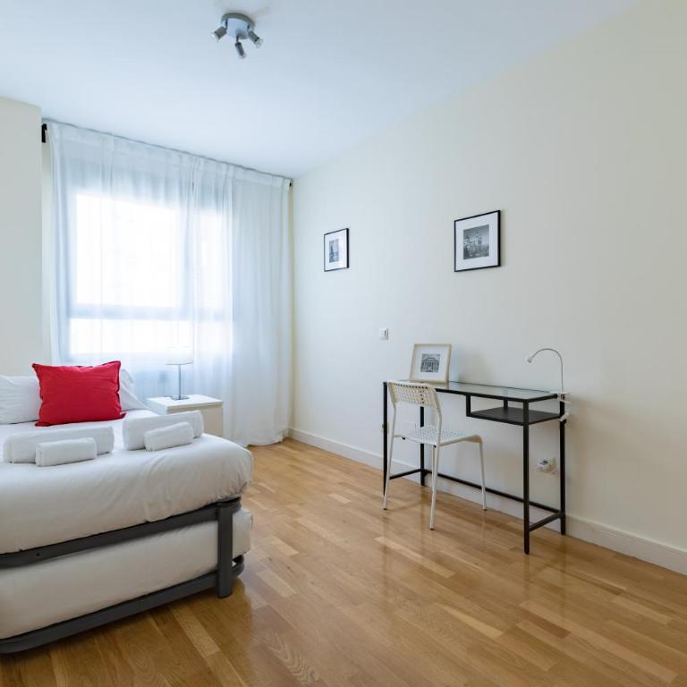Cituspace Las Tablas Azofra - Three-Bedroom Apartment - 11
