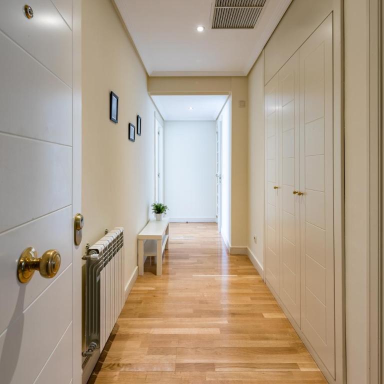Cituspace Las Tablas Azofra - Three-Bedroom Apartment - 15