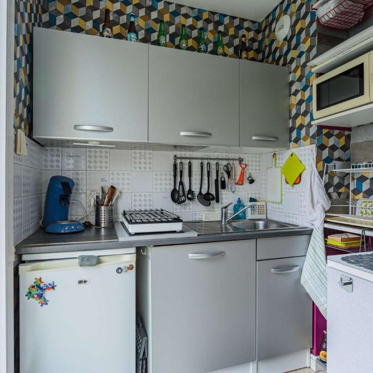 Bel Apt Moderne, 1 Chambre, Balcon, Ascenseur, Parking, Proche Commerces, 10 min Plages - Apartment mit 1 Schlafzimmer - 15