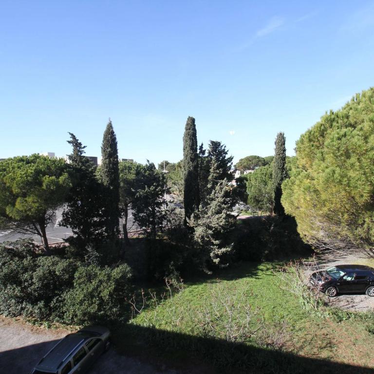 Appartement T2 lumineux avec loggia fermée, proche des thermes, parking, wifi - Balaruc-les-Bains - FR-1-553-184 - Appartement - 13