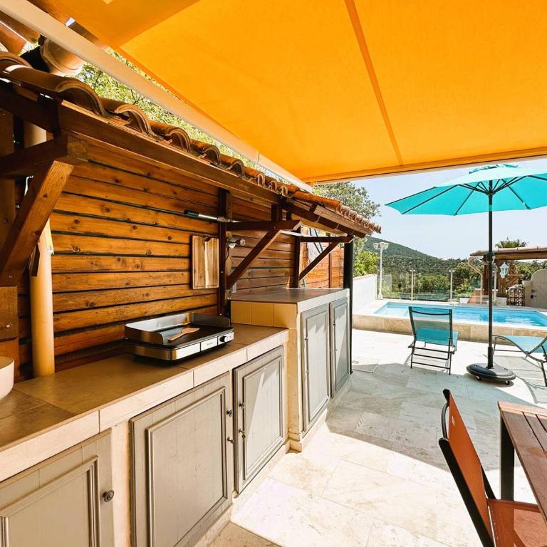 Mazet de la Treille, climatisé avec piscine privée pour 4 pers Domaine privé - Maison de Vacances - 3