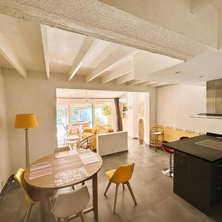 Mazet de la Treille, climatisé avec piscine privée pour 4 pers Domaine privé - Maison de Vacances - 13