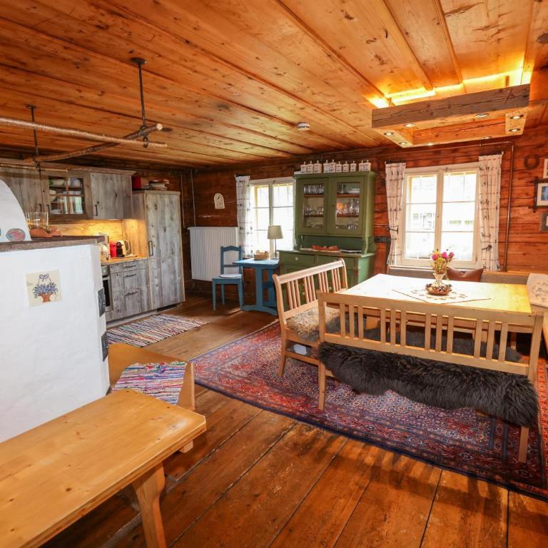 Die weisse Wand Almen - Chalet mit Dusche - 3