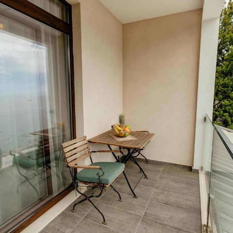 Apartments Joy - Studio Apartment with Sea View - 6