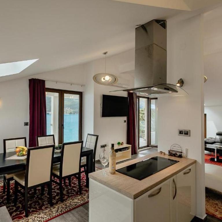 Apartments Joy - Deluxe Apartment - 23