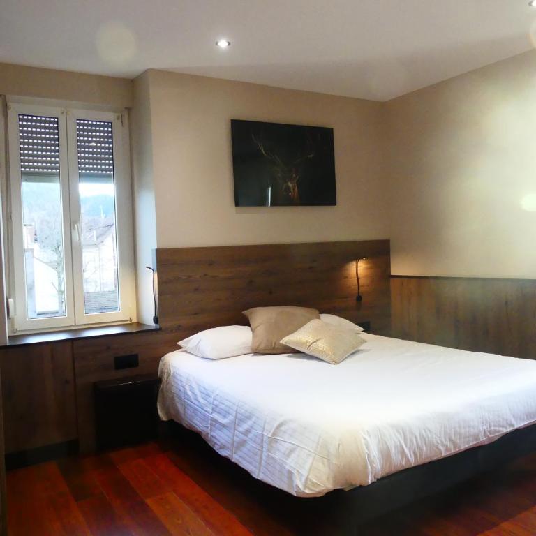 Logis Hotel Des Bains - Chambre Familiale Accessible Uniquement par des Escaliers - 3