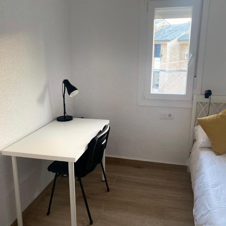 PLAZA ANDALUCIA APARTMENT -A 10min caminando del Puente Romano - Apartment mit 3 Schlafzimmern - 78