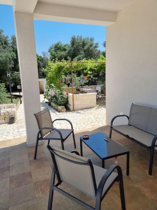 Casa di Campagna - Three-Bedroom House - 32