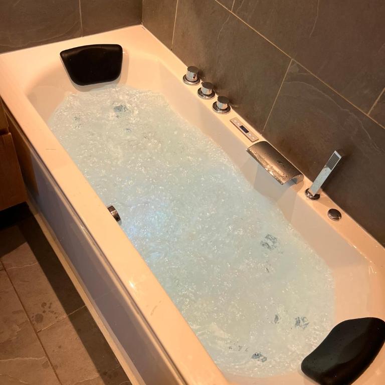 Villa vue mer panoramique - gym - sauna - balnéothérapie - Villa 3 Chambres - 16