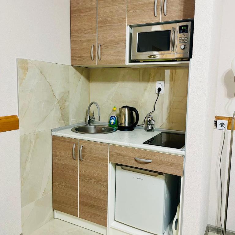 T&N Studio-Center-Free parking,AC,Train-Bus station - Apartman - 11