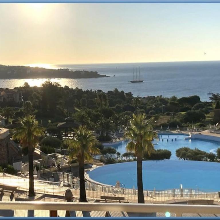 Grand Appartement avec 2 Véritables Chambres Cap Esterel vue mer et Estérel - Apartment mit 2 Schlafzimmern - 13