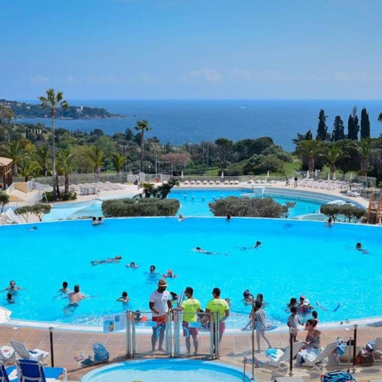 Grand Appartement avec 2 Véritables Chambres Cap Esterel vue mer et Estérel - Apartment mit 2 Schlafzimmern - 30