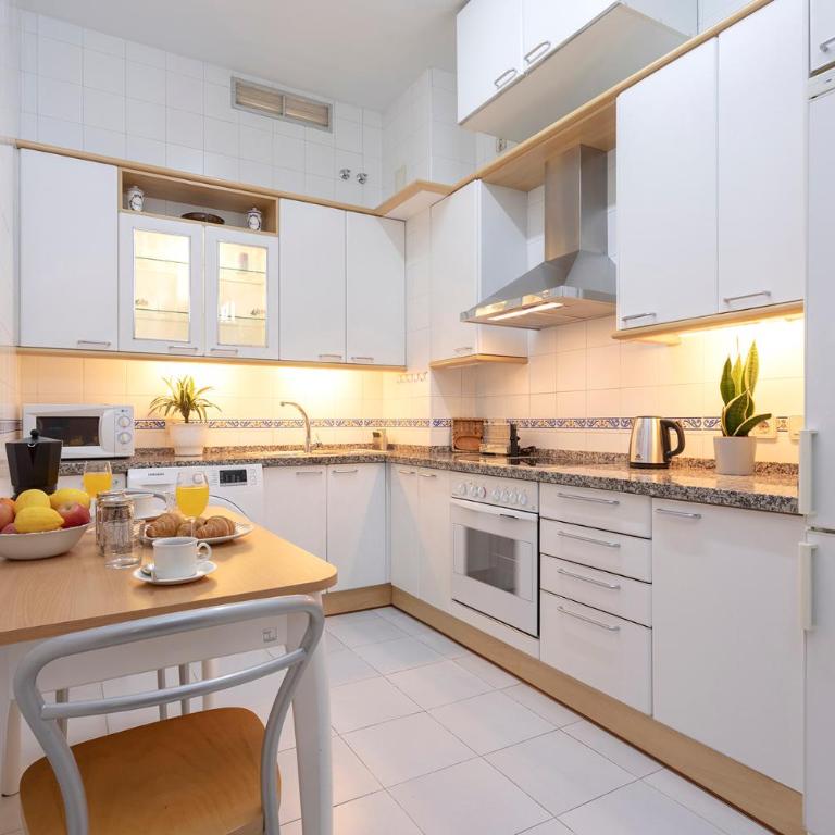 Balcón y Parking Carretería 77 - One-Bedroom Apartment - 12