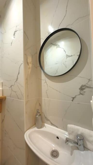 studio lumineux à BORDEAUX CHARTRONS / JARDIN PUBLIC - Apartamento Estudio - 13