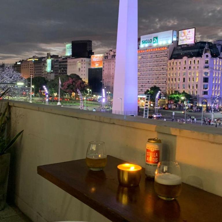 Hermoso Departamento con Balcon al Obelisco I - Apartamento de 2 dormitorios - 2