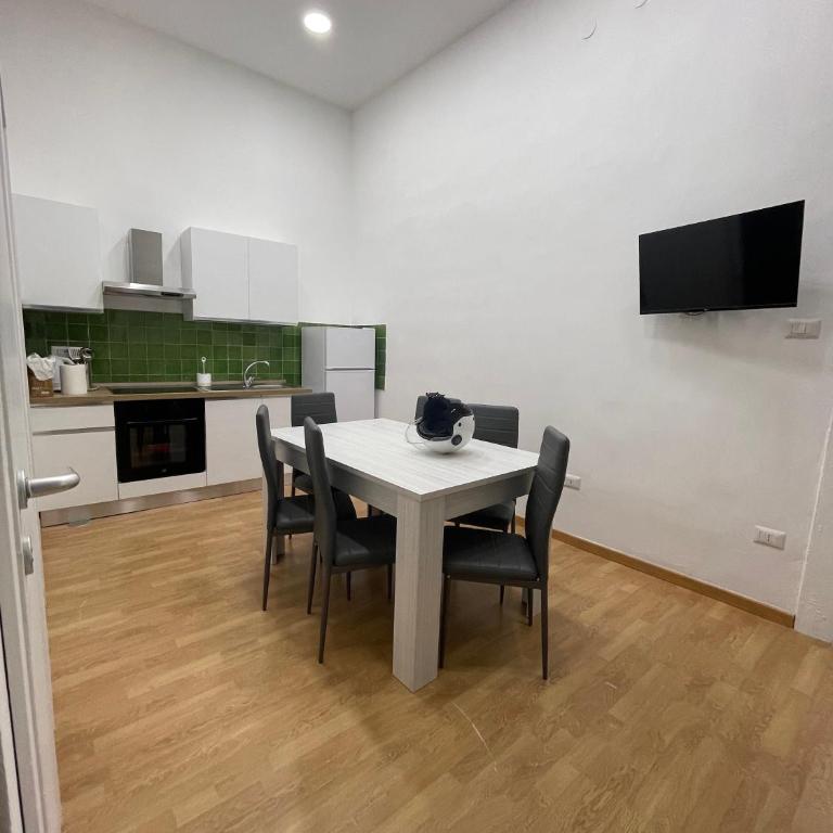 Pontecorvo 26 - Appartamento con 3 Camere da Letto - 9