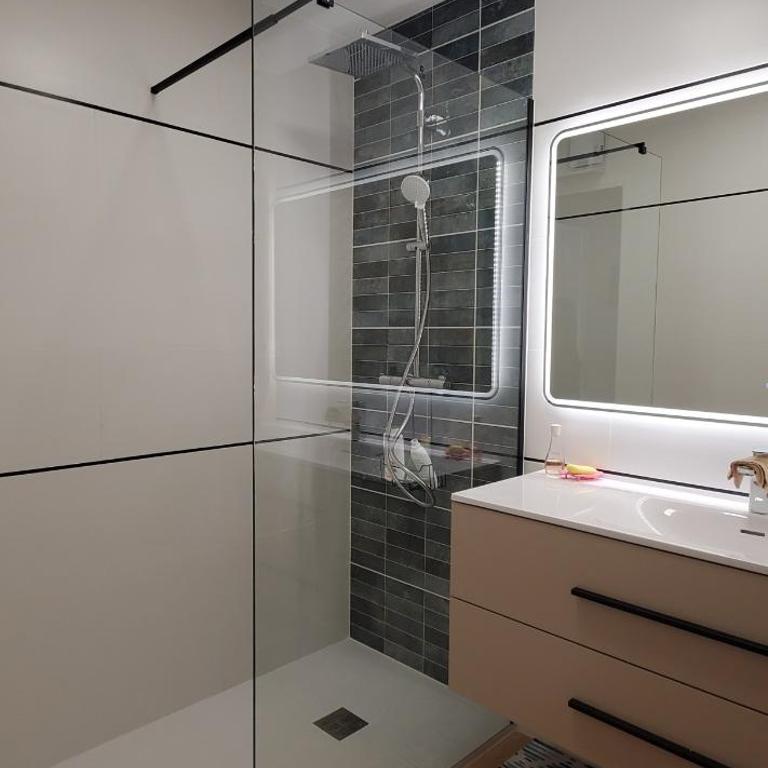 MIOUGRANO 2 Pieces Climatise 47m2 Piscine, Parking - Appartement - Vue sur Piscine - 11