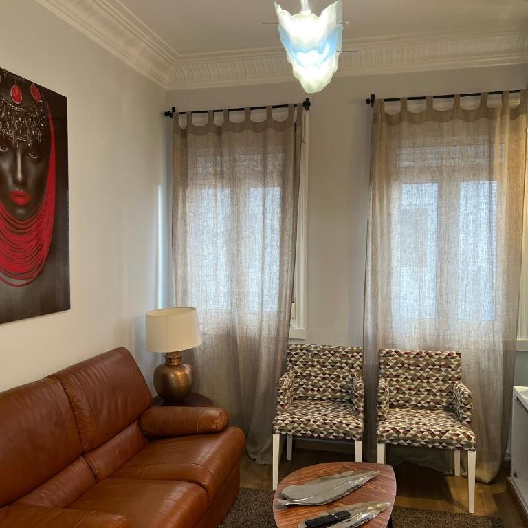 Amplio y céntrico piso con patio. - Apartamento - 8
