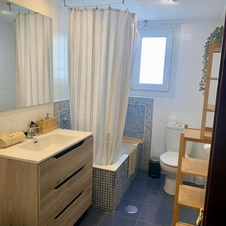 Amplio Apart 3 dormitorios cerca de la playa con garaje - Apartamento de 3 dormitorios - 11