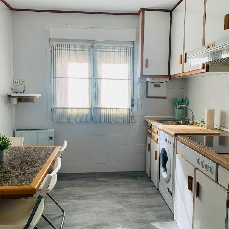 Amplio Apart 3 dormitorios cerca de la playa con garaje - Apartamento de 3 dormitorios - 7
