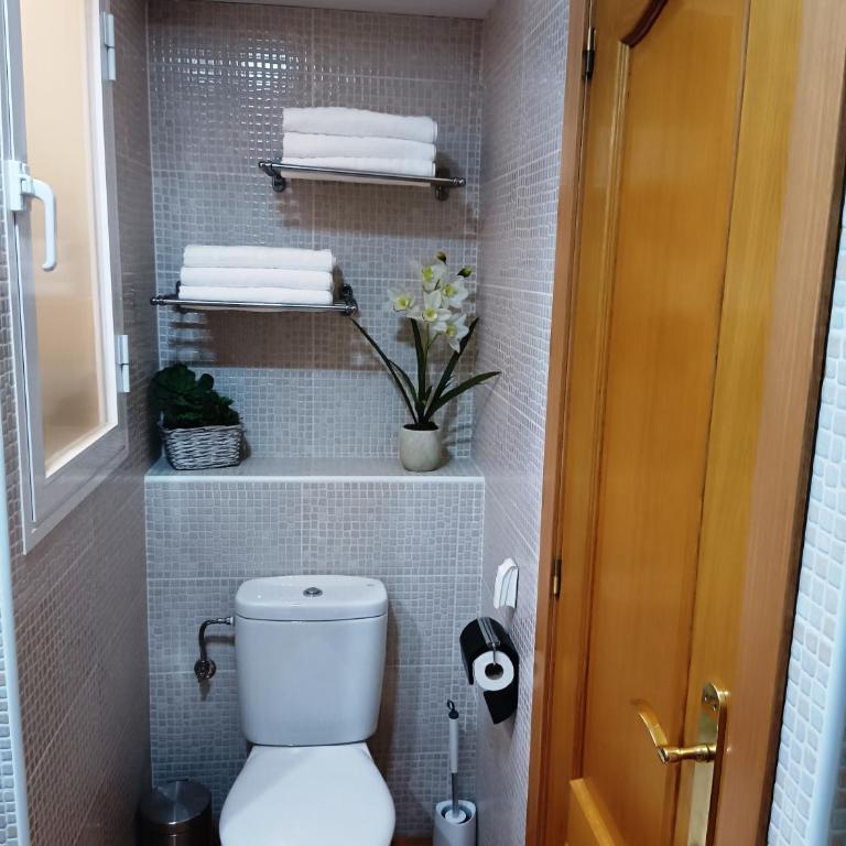 Soleado y luminoso a 3 minutos de la playa-Carihuela - Apartamento de 1 dormitorio - 44