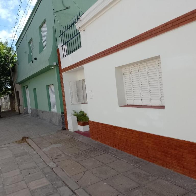 Santa Fe 304 - Casa de 2 dormitorios - 1