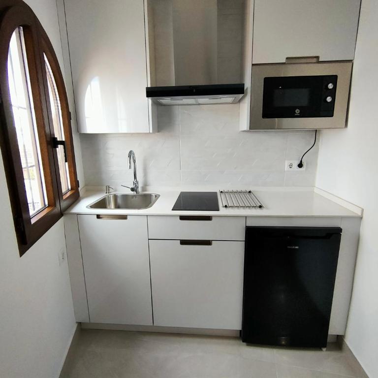 Apartamentos San Pedro - Habitación Deluxe con cama extragrande - 11