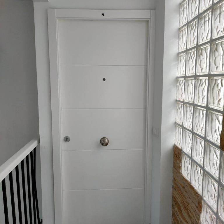 Apartamentos San Pedro - Habitación Deluxe con cama extragrande - 12